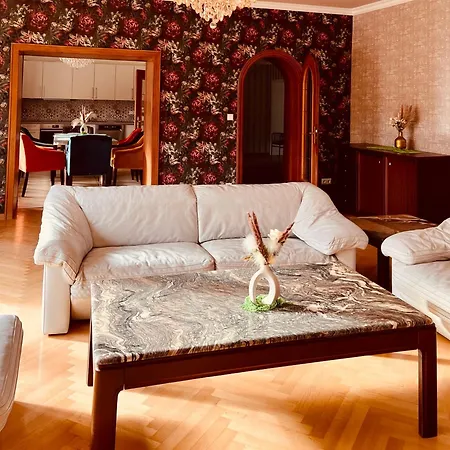 Mosel Village Resort Элленц-Польтерсдорф Экстерьер фото